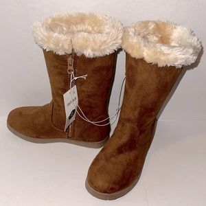 NWT CAT AND JACK HIGH FUR BOOTS